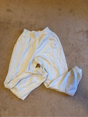 Women’s Light Gray Cozy Sweatpants with Floral Detail